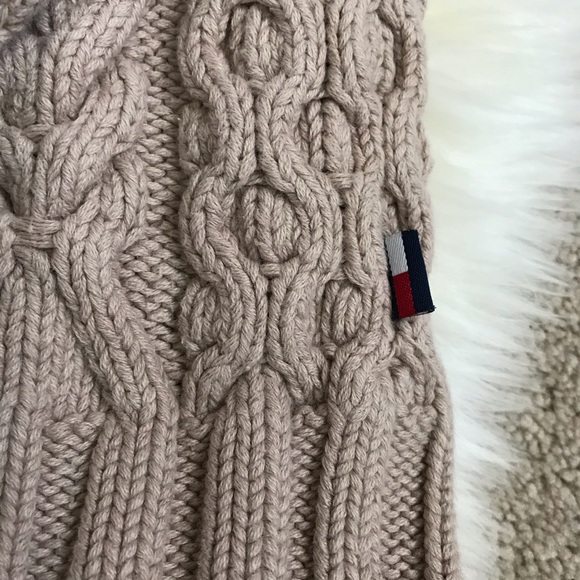 TOMMY HILFIGER Hand Knit Sweater -L - Picture 3 of 8